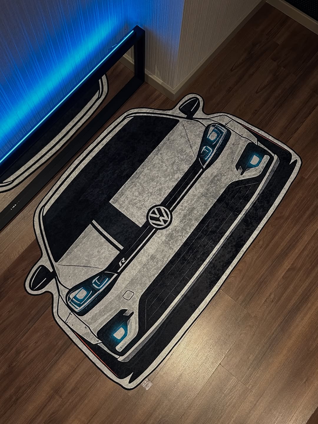 🚘  Volkswagen Golf R سجادة